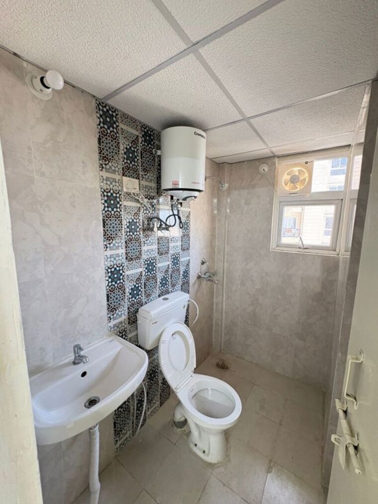 Bathroom, signature-the-millennia-3 2.5 Bedroom 1100 Sq.Ft. Apartment In Sector 37d Gurgaon 10346262