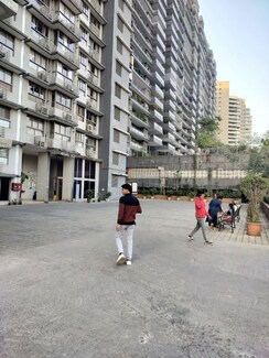 3 BHK + Extra Room Apartment For Sale in The Wadhwa The Address