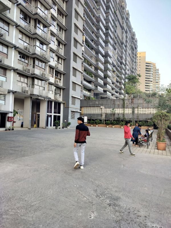 3 BHK + Extra Room Apartment For Sale in The Wadhwa The Address