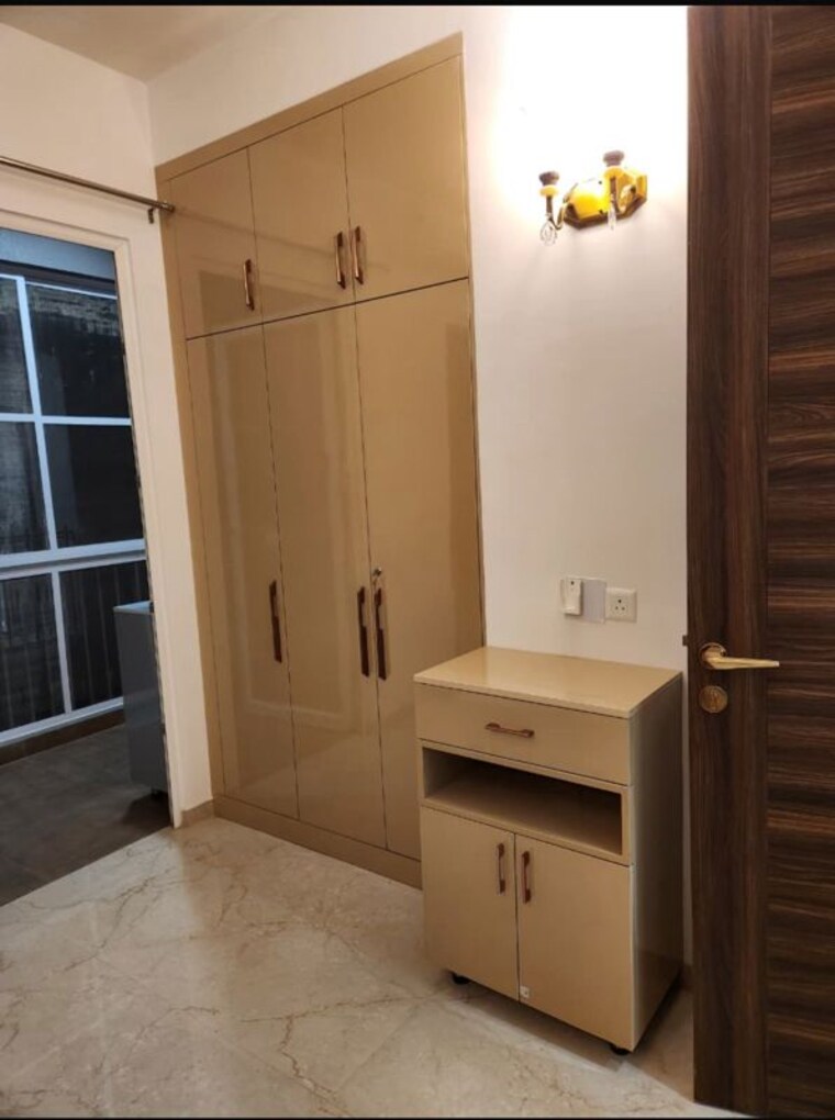 Bathroom, smart-world-orchard 3 Bedroom 1712 Sq.Ft. Builder Floor In Sector 61 Gurgaon 10346284