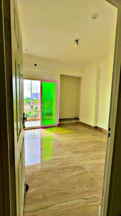 2 BHK Apartment For Rent in Shri Radha Sky Gardens