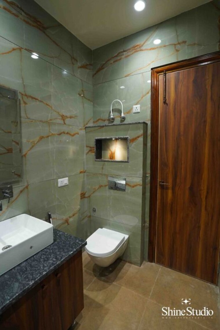 Bathroom, amolik-aster-woods 3 Bedroom 1500 Sq.Ft. Builder Floor In Sector 98 Faridabad 10346309