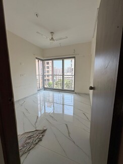 2 BHK + Servant Room Apartment For Rent in Elite The Crown