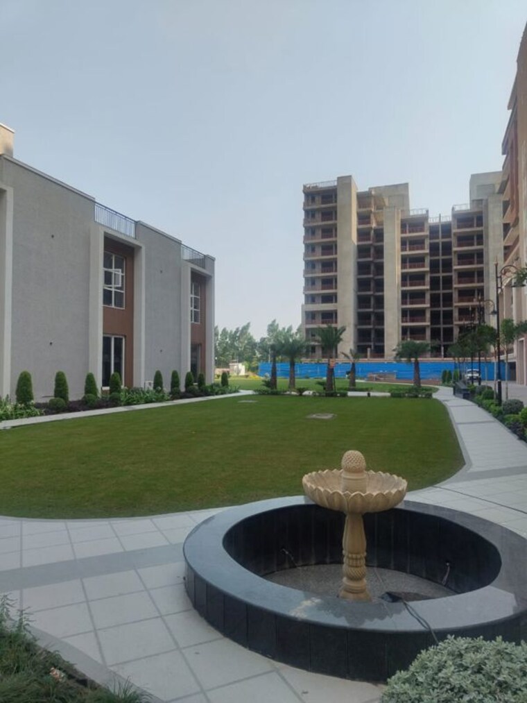 Exterior View, mrs-hi-greens 4 Bedroom 3320 Sq.Ft. Penthouse In Kishanpura Zirakpur 10346346