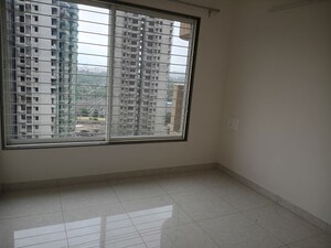 Room in 2 BHK Apartment at Nanded City Madhuvanti, Sinhagad Road – for Sale