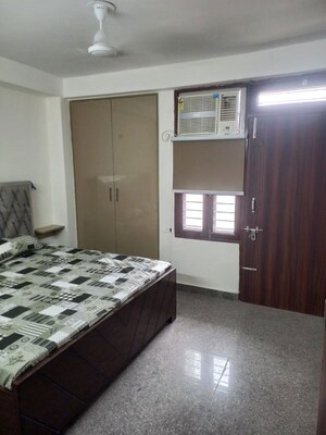 Bedroom in 1 BHK Builder Floor at Sector 52 – for Rent