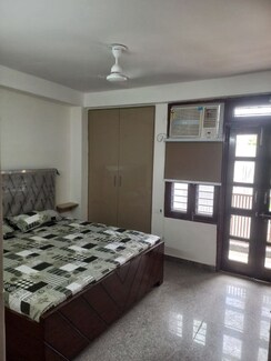 1 BHK Builder Floor For Rent in Sector 52