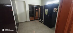 Room in 3 BHK Apartment at Eros Sampoornam Mart, Sector 2 Greater Noida – for Rent