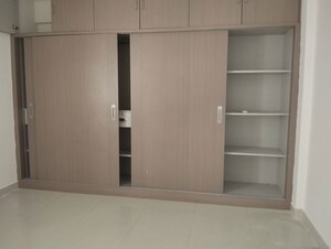 Room in 3 BHK Apartment at SMR Vinay Iconia Phase II, Kondapur – for Rent