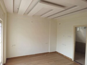 Room in 3 BHK Builder Floor at Dollars CR Pride, Rmv 2nd Stage – for Sale