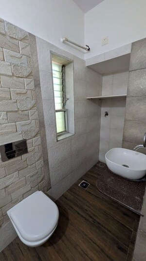 Bathroom in 2 BHK Apartment at Group Seven Rushi Heights, Goregaon East – for Sale