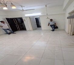 2 BHK Apartment For Rent in Dadar East