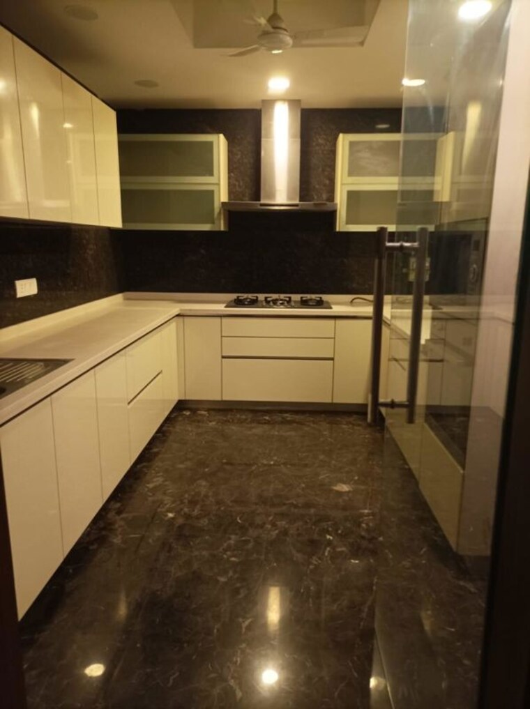 Kitchen, jor bagh 4 Bedroom 3600 Sq.Ft. Builder Floor In Jor Bagh Delhi 10346479