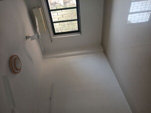 Room in 1 RK Apartment at Hilla Apartments, Bandra West – for Rent