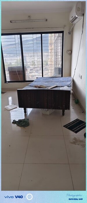 Bedroom in 1 RK Apartment at Goregaon East – for Rent