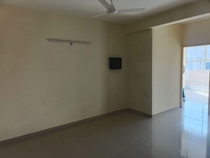 Room in 2 BHK Apartment at Pyramid Fusion Homes, Sector 70a – for Rent