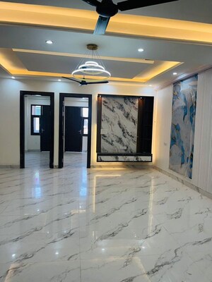 Room in 3 BHK Builder Floor at Govindpuram – for Sale