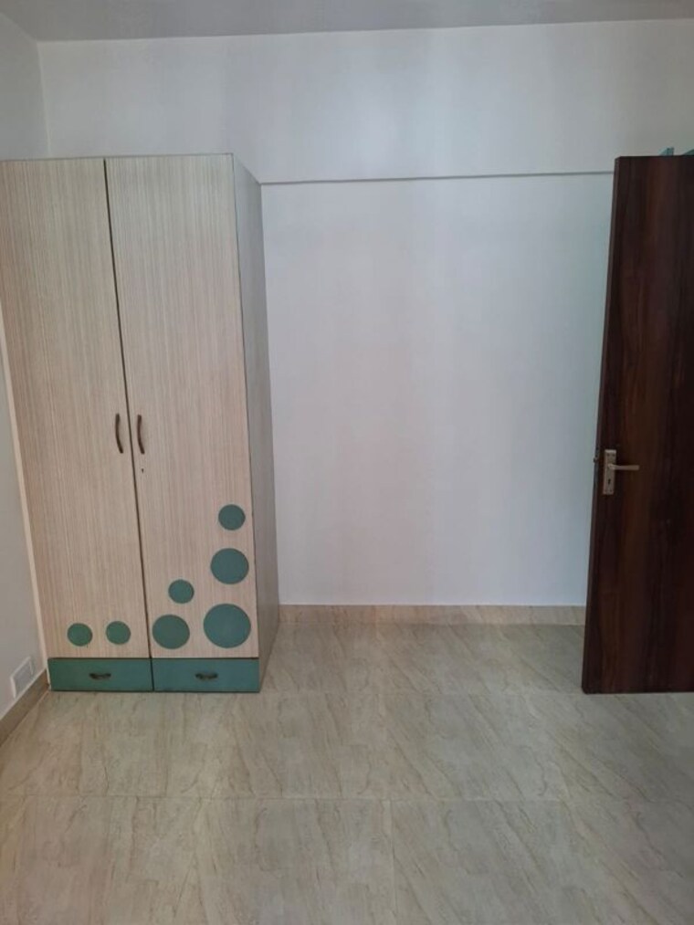 Room, group-seven-rushi-heights 3 Bedroom 950 Sq.Ft. Apartment In Goregaon East Mumbai 10346517
