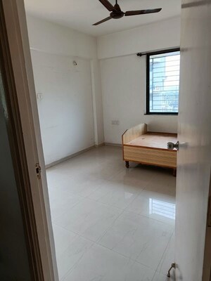 Room in 2 BHK Apartment at Dreams Aakruti, Hadapsar – for Rent