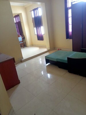 Living Room in 2 BHK Independent House at Aliganj – for Rent