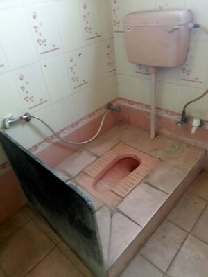 Bathroom in 2 BHK Independent House at Aliganj – for Rent