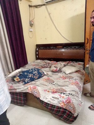 Bedroom in 2 BHK Independent House at Aliganj – for Rent
