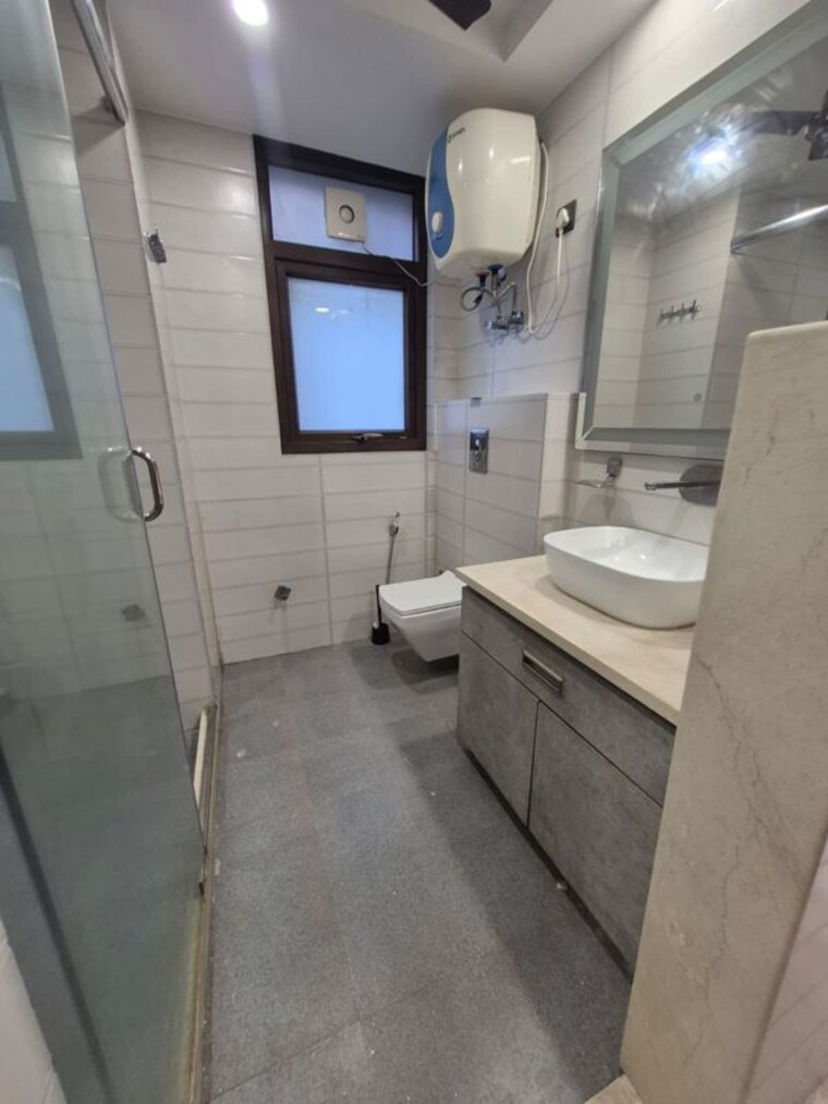 Bathroom, greater kailash i 3 Bedroom 2350 Sq.Ft. Apartment In Greater Kailash I Delhi 10346516