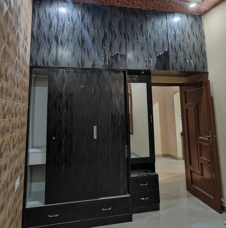 undefined, shiva-enclave-zirakpur 4 Bedroom 109 Sq.Yd. Independent House In Patiala Road Zirakpur 10346549