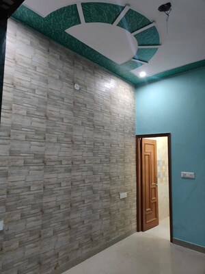 Room in 4 BHK Independent House at Shiva Enclave Zirakpur, Patiala Road – for Sale