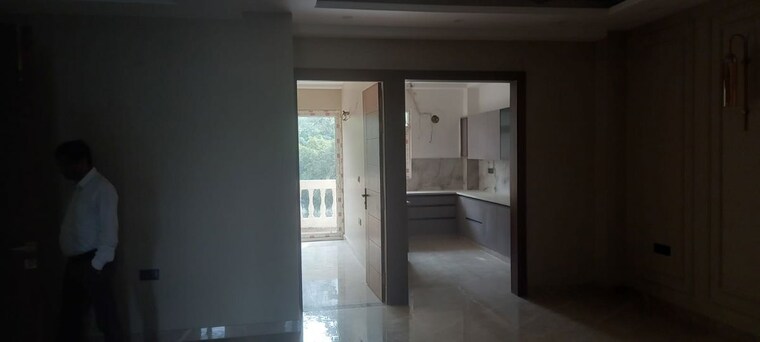 Room, parklands 3 Bedroom 250 Sq.Yd. Builder Floor In Sector 85 Faridabad 10346589