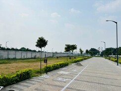 Plot For Sale in Sector 76