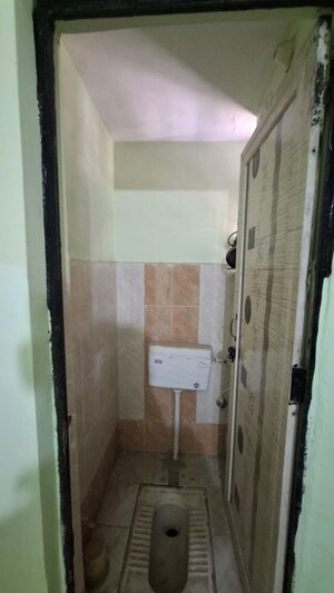 Bathroom in 1 BHK Apartment at Sector 10 Greater Noida – for Sale