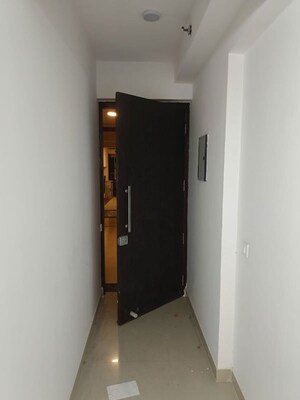 Furnished Amenities in 2 BHK Apartment at RG Luxury Homes, Sector 16b Greater Noida – for Rent