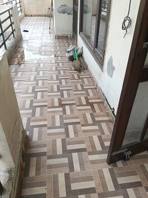 Staircase in 2 BHK Builder Floor at Ansal Plaza Sector-23, Sector 23 – for Rent