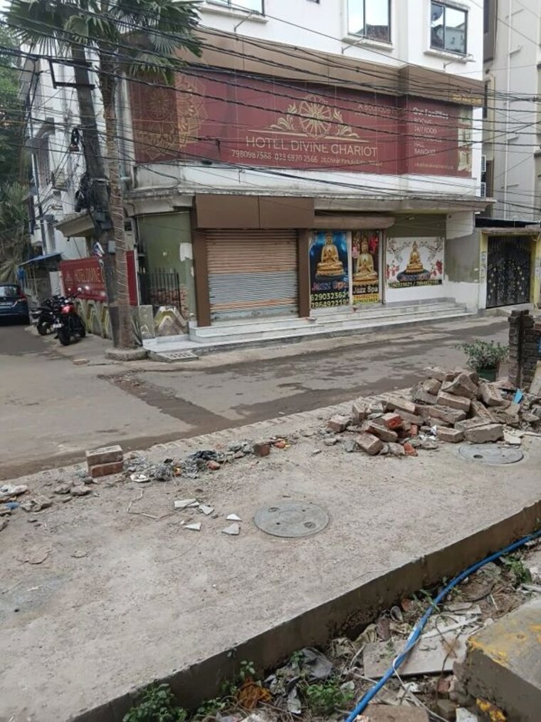Exterior View, jadavpur Commercial Showroom 2500 Sq.Ft. In Jadavpur Kolkata 10346742
