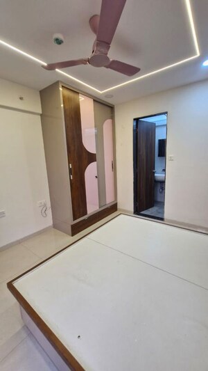 Room in 3 BHK Apartment at Bhaktamar Residency, Wadgaon Sheri – for Sale