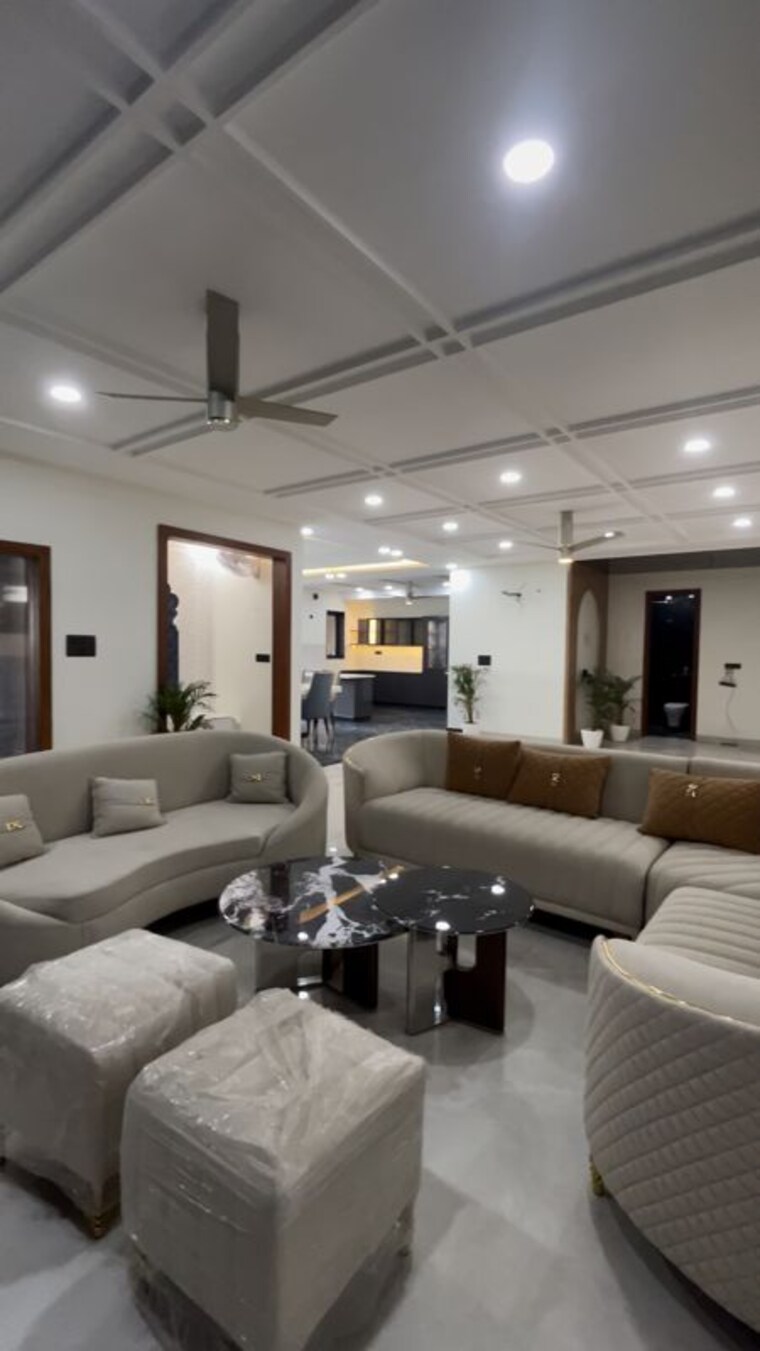 Living Room, tdi-the-grand-retreat 4 Bedroom 500 Sq.Yd. Builder Floor In Sector 88 Faridabad 10346817