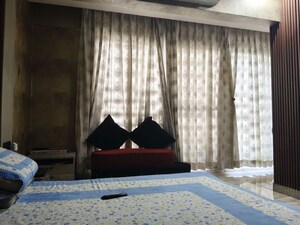 Bedroom in 3 BHK Apartment at Landcraft Golf Links, Pandav Nagar – for Rent