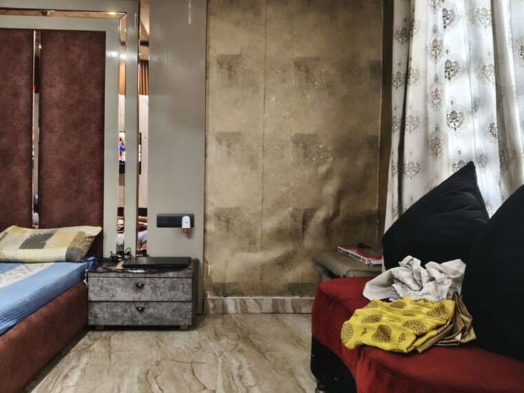 Living Room, landcraft-golf-links 3 Bedroom 1600 Sq.Ft. Apartment In Pandav Nagar Ghaziabad 10346859