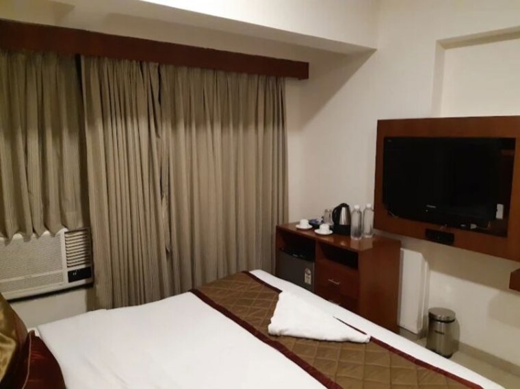 Bedroom, aristo-pearl-residency 3 Bedroom 1250 Sq.Ft. Apartment In Prabhadevi Mumbai 10346870