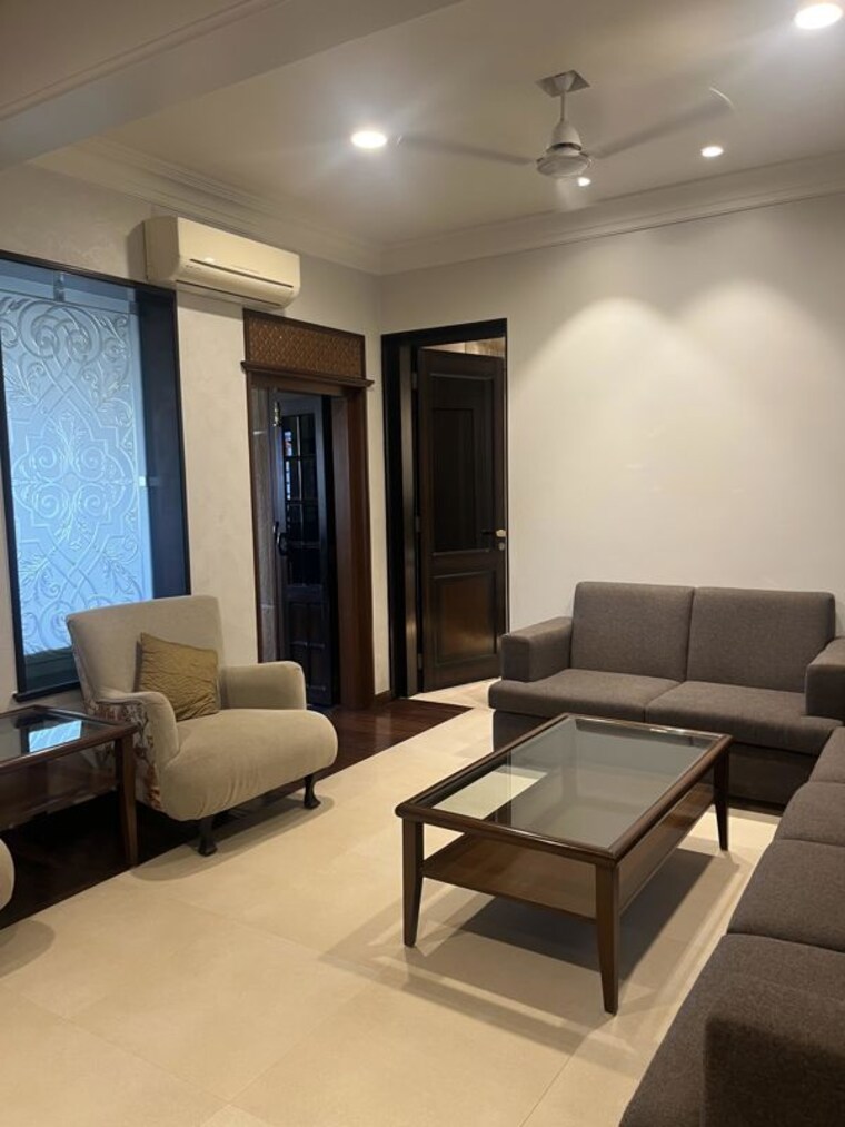 Living Room, lodha-the-park 4 Bedroom 4300 Sq.Ft. Apartment In Worli Mumbai 10346878