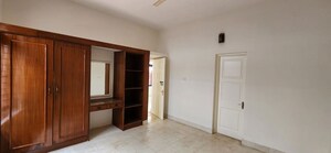 Room in 4 BHK Villa at Indiranagar – for Rent