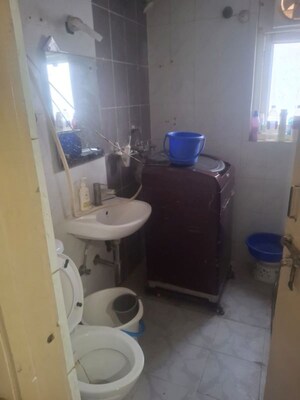 Washroom in 2.5 BHK Apartment at Omaxe New Heights, Sector 78 – for Sale