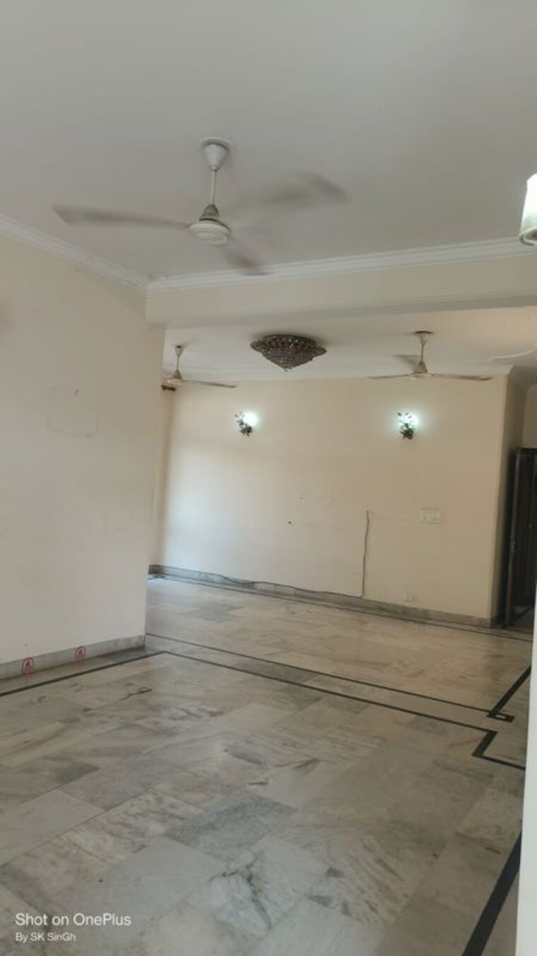 Room, sector 10 dwarka 3.5 Bedroom 1850 Sq.Ft. Apartment In Sector 10 Dwarka Delhi 10346880