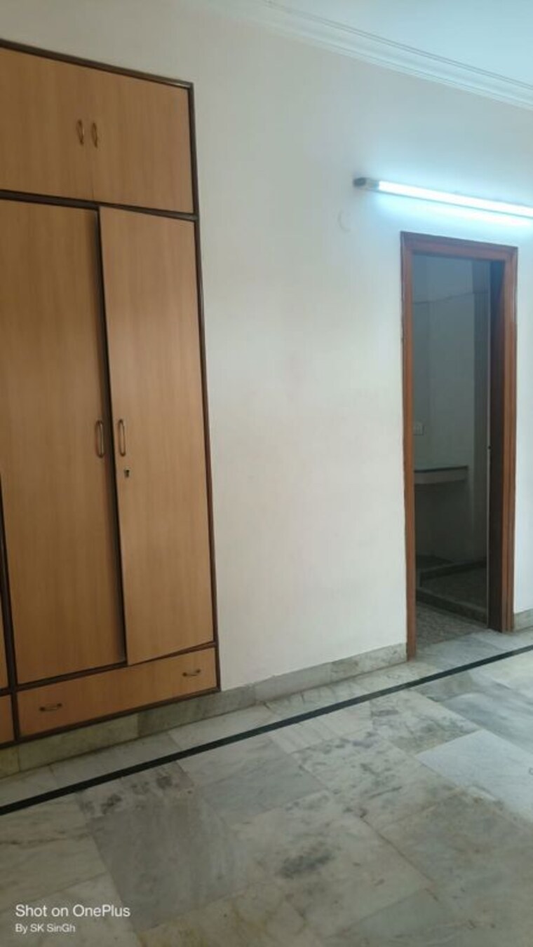 Room, sector 10 dwarka 3.5 Bedroom 1850 Sq.Ft. Apartment In Sector 10 Dwarka Delhi 10346880