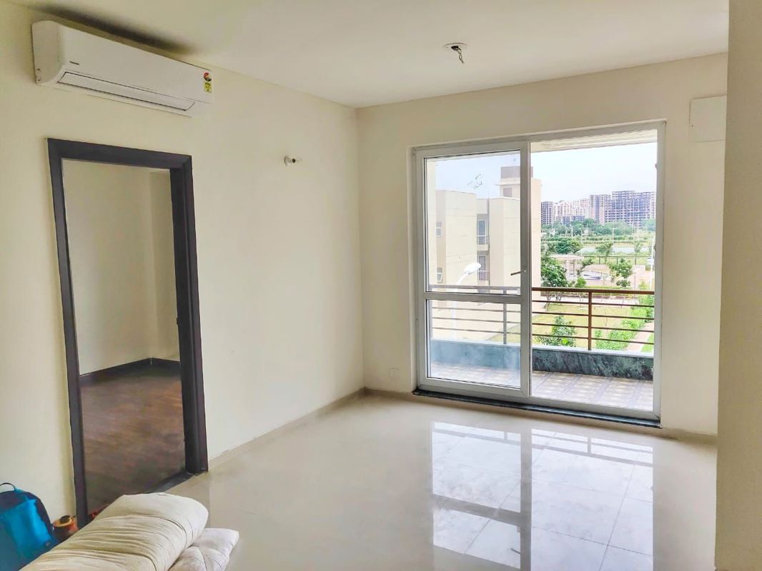 3 BHK 250 Sq.Ft. Apartment in BPTP Parkland Pride