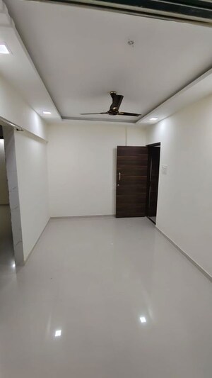 Room in 1 BHK Apartment at Anand Society, Kurla – for Rent