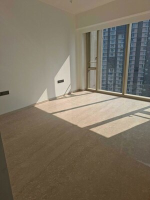 Room in 3 BHK Apartment at Lodha The Park, Worli – for Rent
