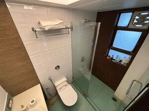 Bathroom in 3 BHK Apartment at Gamdevi – for Sale