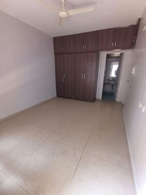 Room in 3 BHK Apartment at Naiknavare Mystique Mood, Viman Nagar – for Rent